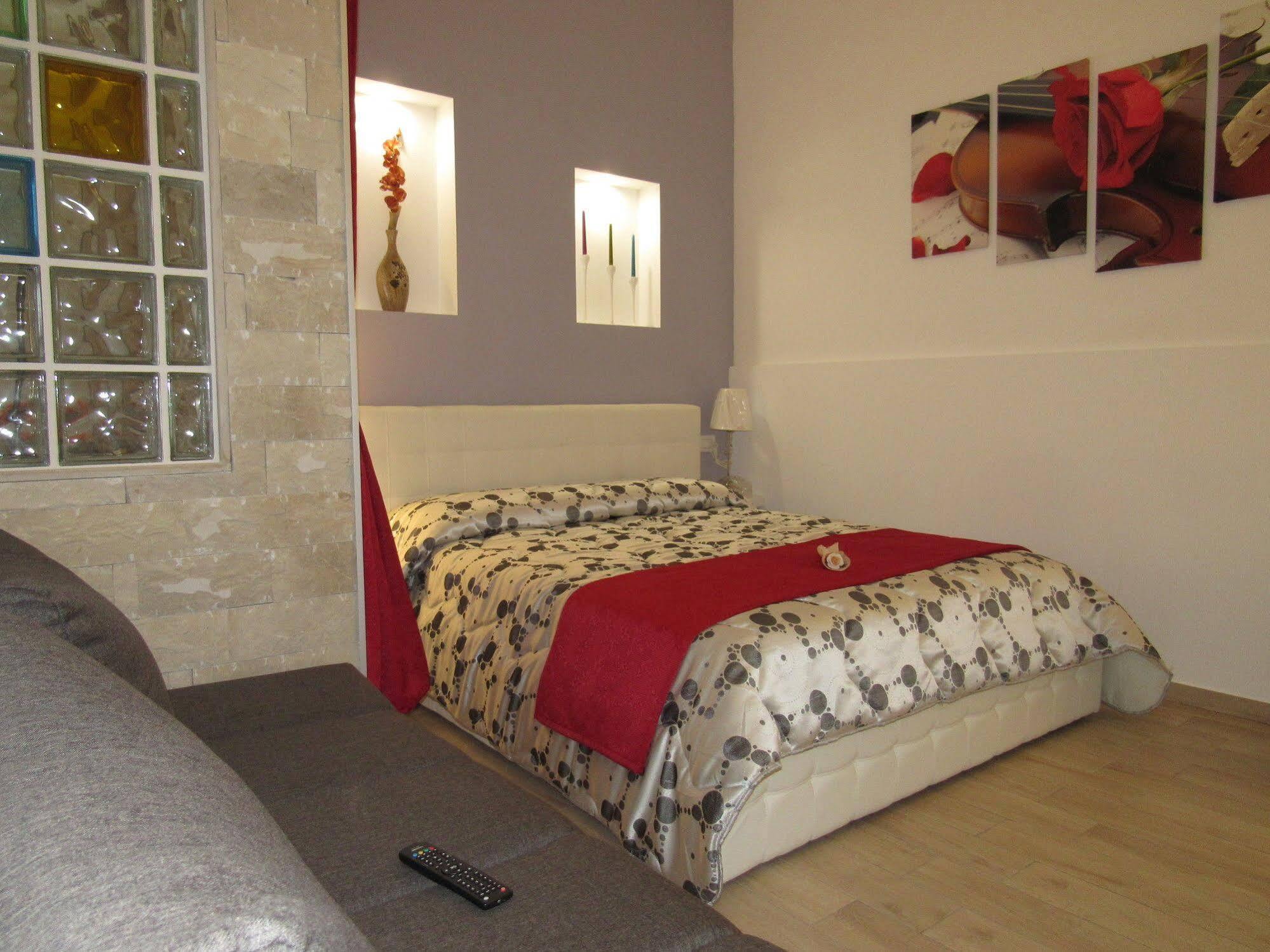 Bed and Breakfast La Voce Del Violino Ragusa Exterior foto
